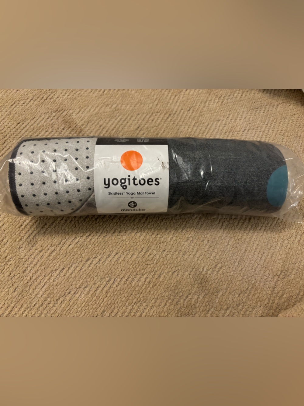 manduka Yogitoes Skidless Yoga Towel - Heather Gray with Light Blue Accent - Picture 5 of 7